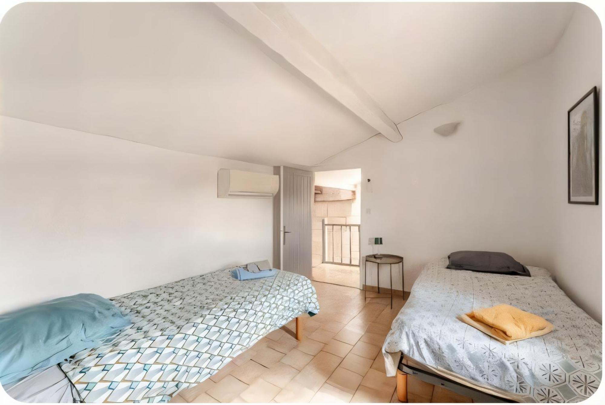Appartement De La Roquette Centre Historique Arles